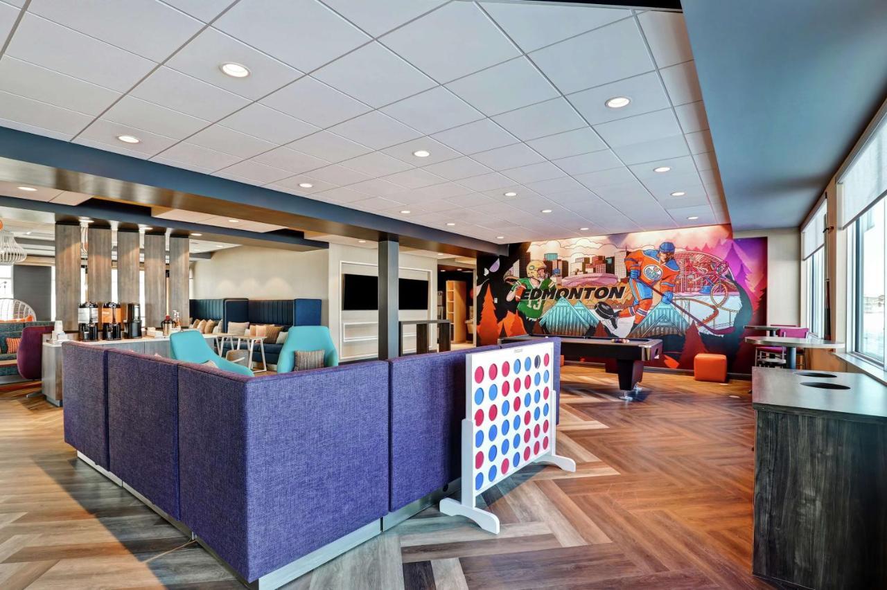 Tru By Hilton Edmonton Windermere Esterno foto
