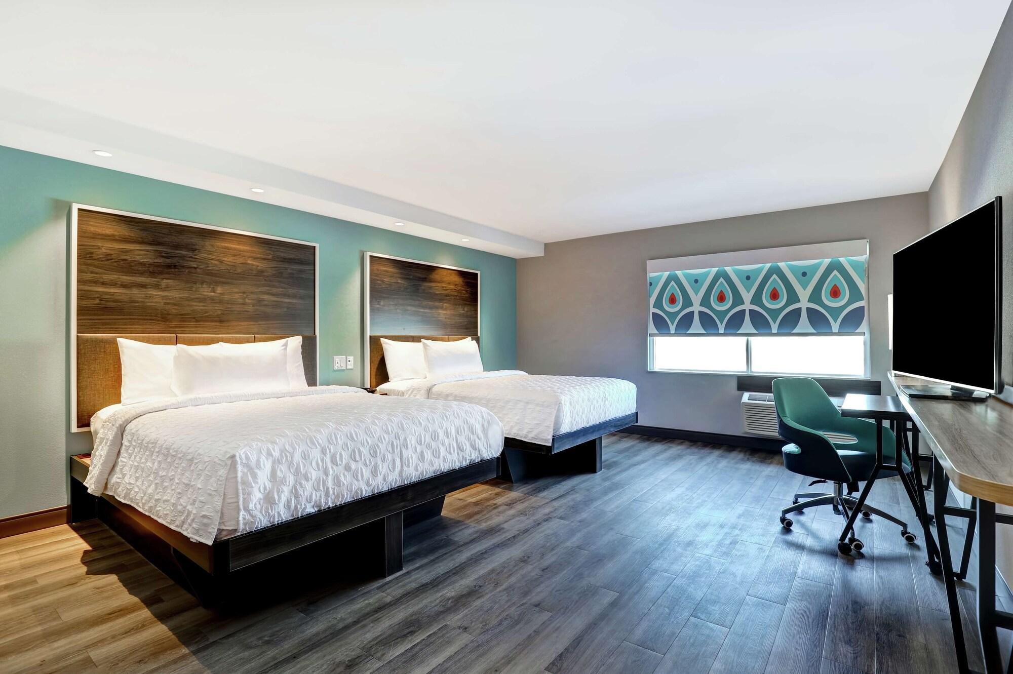 Tru By Hilton Edmonton Windermere Esterno foto