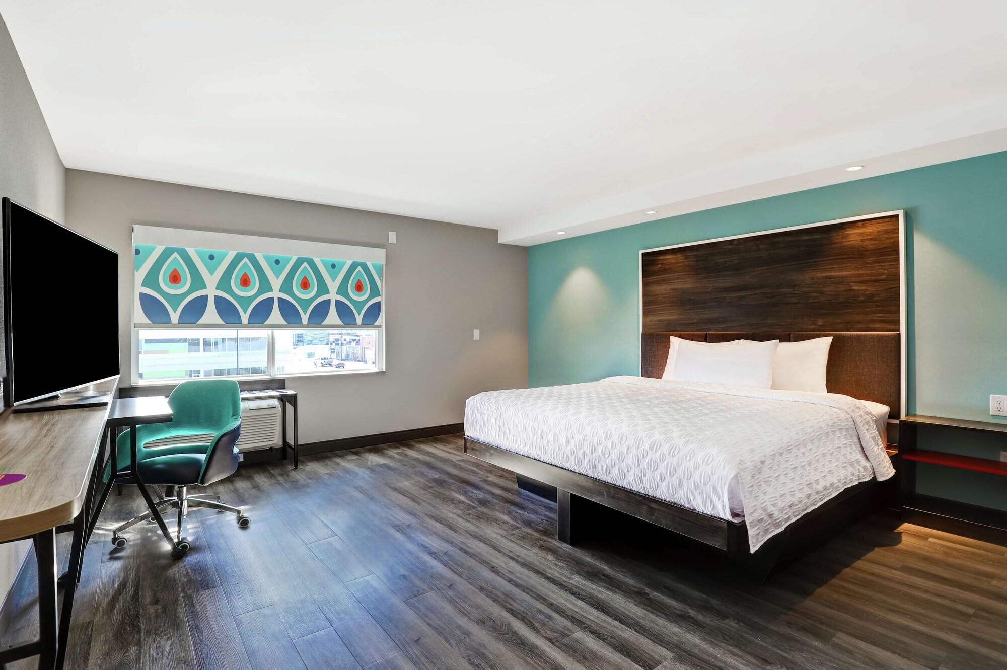 Tru By Hilton Edmonton Windermere Esterno foto