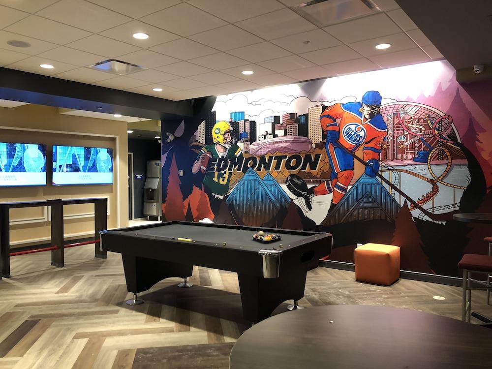 Tru By Hilton Edmonton Windermere Esterno foto