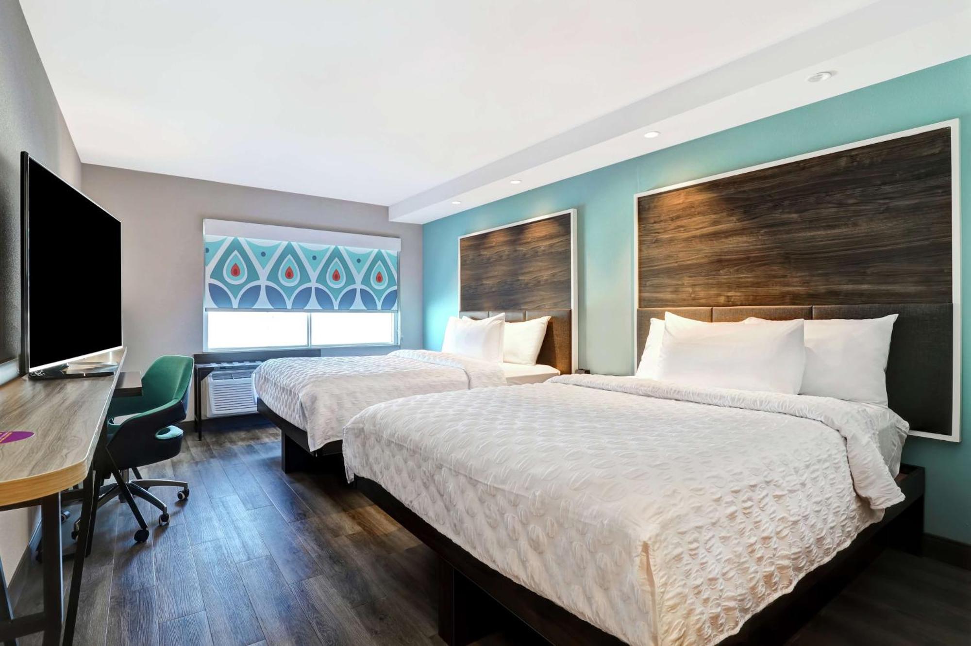 Tru By Hilton Edmonton Windermere Esterno foto