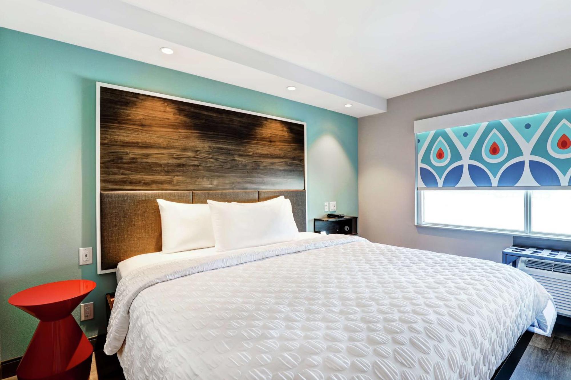 Tru By Hilton Edmonton Windermere Esterno foto