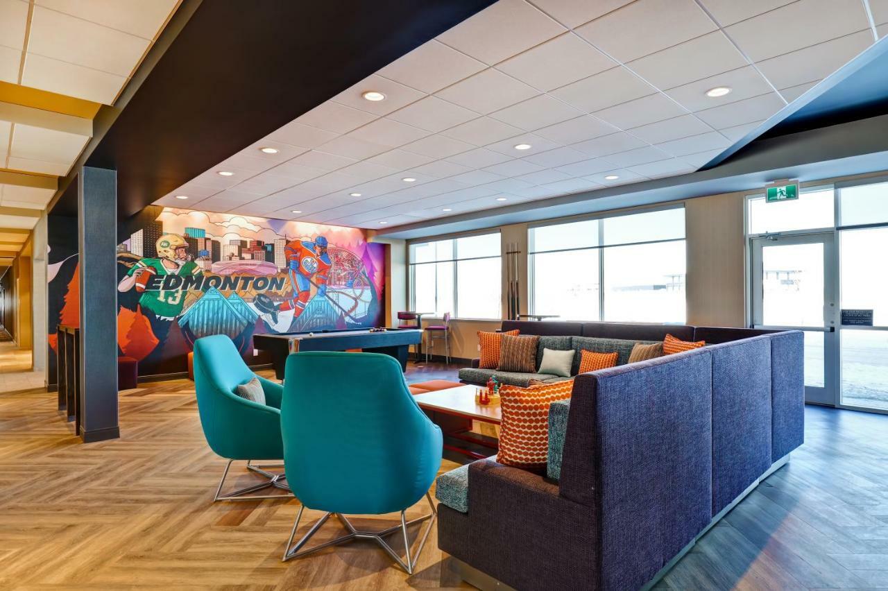 Tru By Hilton Edmonton Windermere Esterno foto