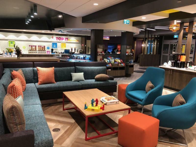 Tru By Hilton Edmonton Windermere Esterno foto
